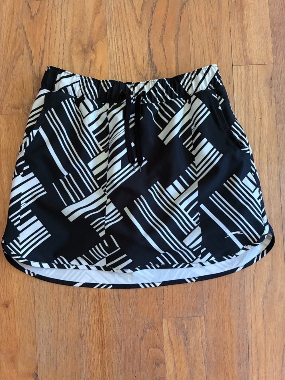 Slazenger Golf Black White Geometric Skort Size S